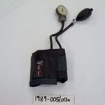 1989-005/013a-b - Sphygmomanometer
