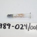 1989-024/001a-b - Syringe, Medical