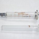 1989-041/001a-b - Syringe, Medical