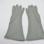 1990-067/006a-b - Glove