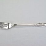 1993-038/002 - Fork, Pastry
