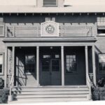 1995-033/002a-c - Photograph