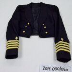2014-000/136a-b - Uniform, Military