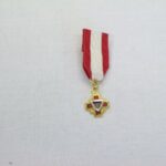 2015-000/194a-c - Medal